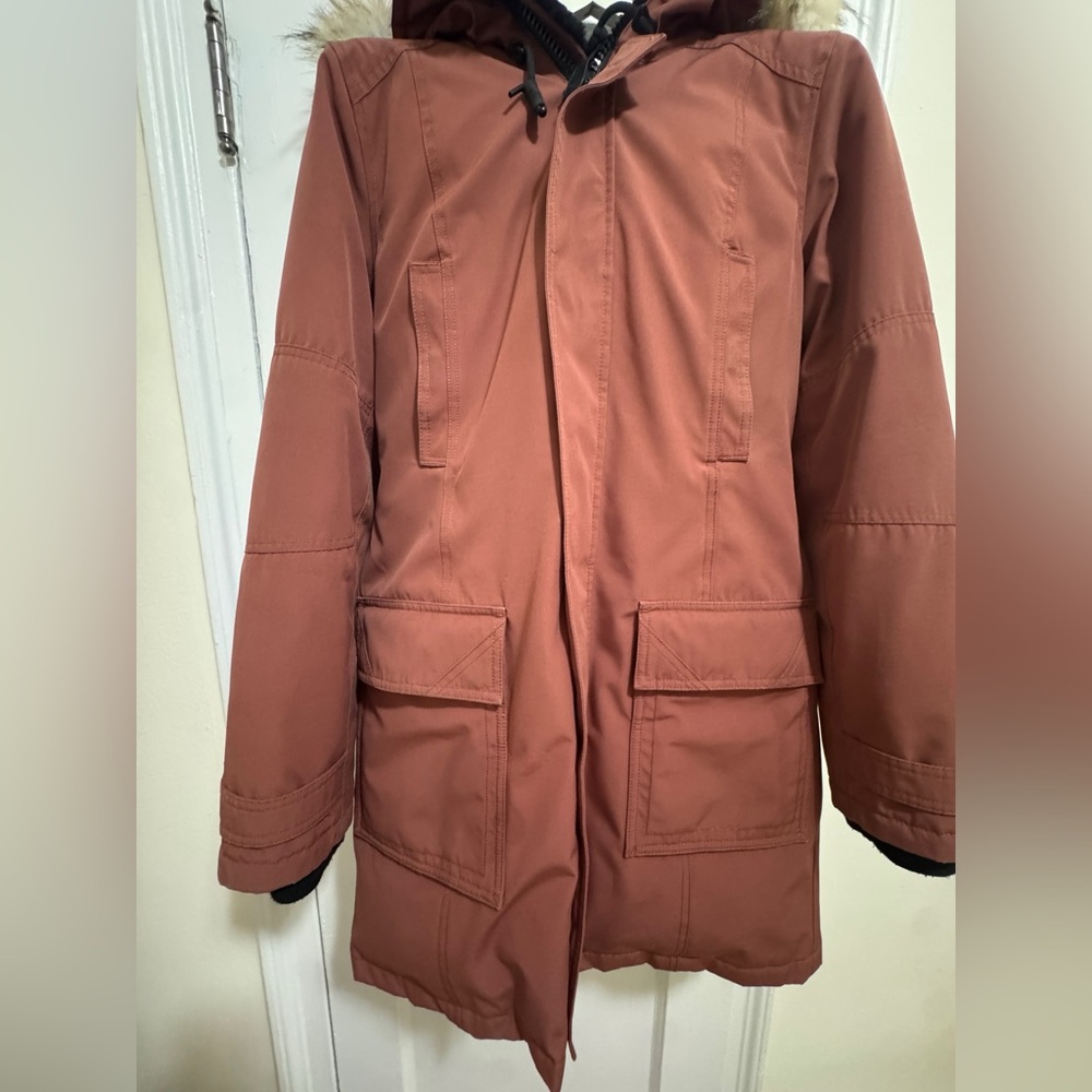 Aritzia TNA Bancroft Women's Puffer Jacket in Burnt Orange/Dark Copper